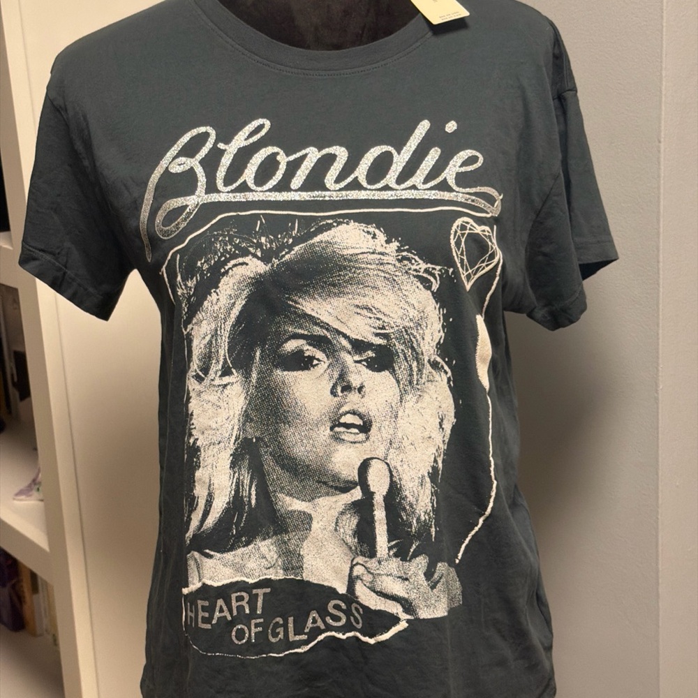 NWT Anthropologie Blonde Graphic T shirt size Small